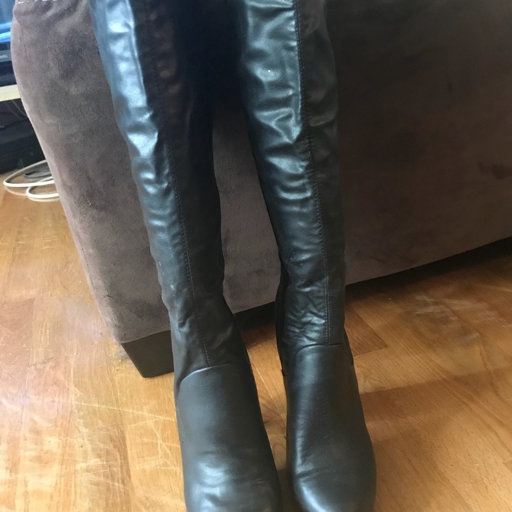 Faux leather platform boots new
